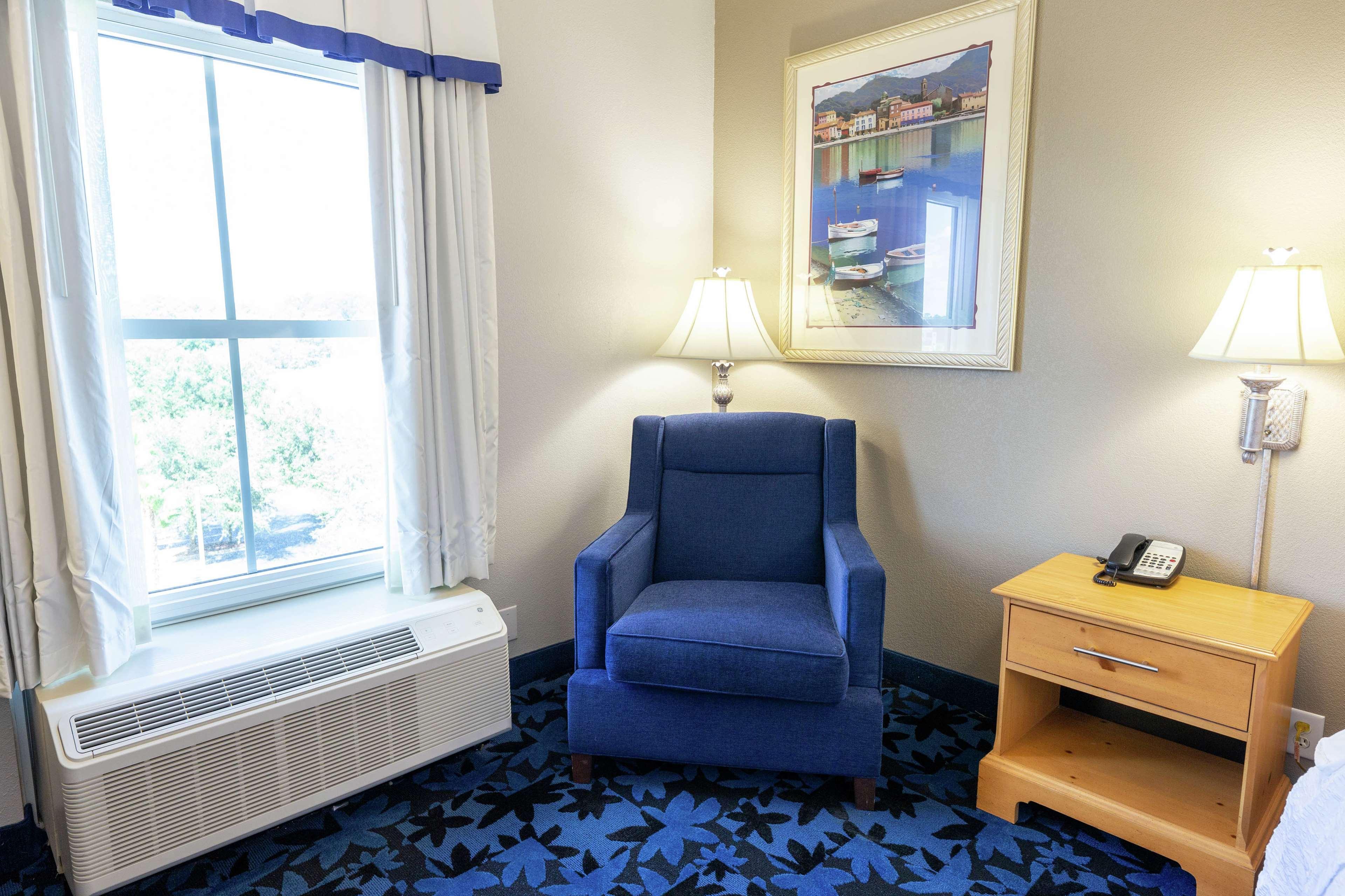 Hampton Inn & Suites Jacksonville Deerwood Park Exterior foto
